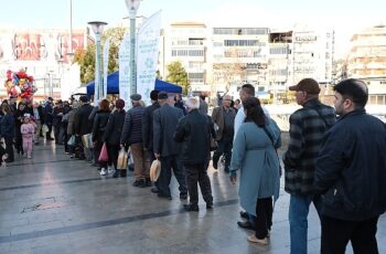 Aydın Büyükşehir Belediyesi'nden Berat Kandili'nde Helva Hayrı