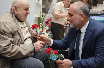 Başkan İbrahim Sandıkçı'ya Büyüklerden Dua