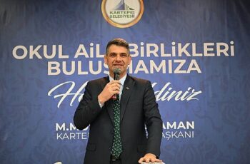 Kartepe Belediye Başkanı Av.M.Mustafa Kocaman, Kartepe'de bulunan okulların okul aile birliği üyeleriyle bir araya geldi