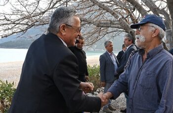 Kemer Belediye Başkanı Necati Topaloğlu, Çıralı'da vatandaşlarla halk toplantısında bir araya geldi