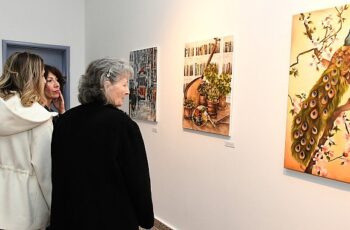 &apos;Küçükçekmece Sanat Atölyeleri Buluşmaları' Sefaköy Galeri Küp'de