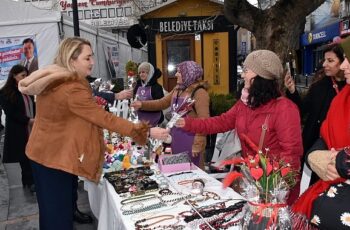 Sevgililer Günü Çeşitli Etkinliklerle Kutlandı