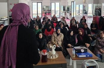 Anne Şehir'de Ramazan'da doğru beslenme anlatıldı