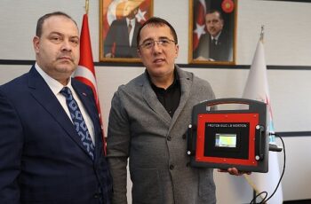 Assuva Savunma Sanayi Başkanı Remzi Başbuğ, Yeni Geliştirdikleri Cihazı Nevşehir Belediyesi'ne Hediye Etti