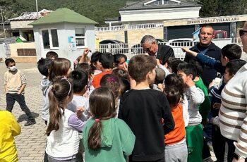 Başkan Topaloğlu'ndan öğrencilere ziyaret