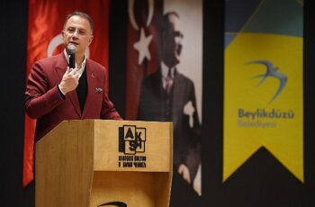 Beylikdüzü Belediye Başkanı Mehmet Murat Çalık, yayınladığı mesaj ile oy kullanma çağrısı yaptı