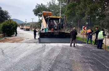 Bodrum Çiftlik Mahallesinde Sıcak Asfalt Çalışması