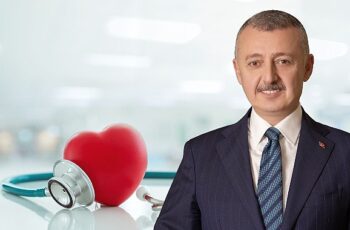 Büyükşehir Belediye Başkanı Tahir Büyükakın, 14 Mart Tıp Bayramı dolayısıyla bir mesaj yayınladı  “Hastalıkta ve sağlıkta hep yanı başımızdasınız"