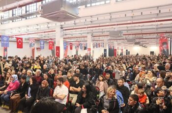 Geçtiğimiz günlerde Aydın Büyükşehir Belediye Başkanı Özlem Çerçioğlu tarafından açılışı yapılan Fuar Aydın'da hem Edebiyat Günleri hem de Ramazan Etkinlikleri devam ediyor