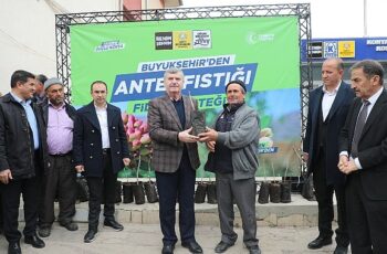 Konya Büyükşehir'den Yerköprü Havzasındaki Üreticiye Antep Fıstığı Desteği