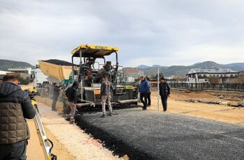 Menteşe Otogar Yolunda Asfaltlama Çalışmaları Başladı