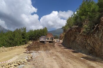 Antalya Büyükşehir Belediyesi Alanya'da yeni yol açtı