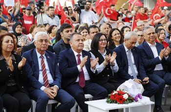 Antalya Büyükşehir Belediyesi'nde 2. Muhittin Böcek dönemi başladı