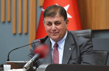 Başkan Tugay: “İzmir'i Türkiye'de en düşük su fiyatına sahip il yapacağız"