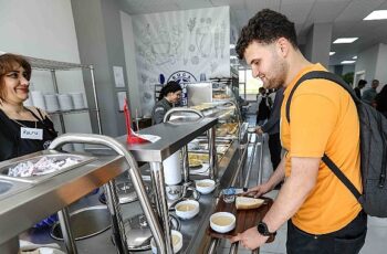 Belediye Lokantası ile öğrencinin yüzü güldü