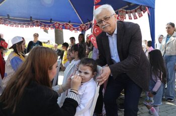 Burhaniye Belediyesi tarafından 23 Nisan Ulusal Egemenlik ve Çocuk Bayramı'nın coşku ile kutlanması için çeşitli etkinlikler planlandı