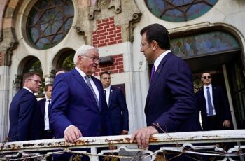 Ekrem İmamoğlu, Almanya Federal Cumhurbaşkanı DR. Frank-Walter Steinmeier'i Sirkeci Garı'nda Karşıladı