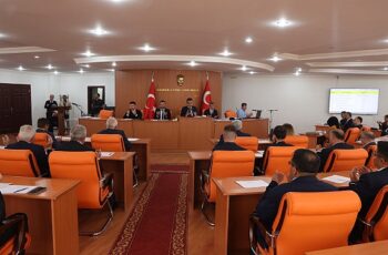 Karaman Belediye Meclisi yeni dönemin ilk toplantısını yaptı