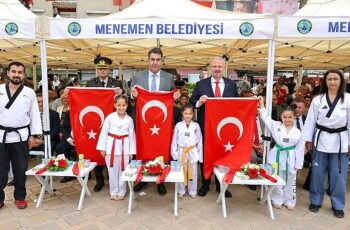 19 Mayıs Atatürk'ü Anma, Gençlik ve Spor Bayramı, Menemen'de tören ve etkinliklerle kutlandı