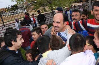 Başkan Altay: “Engelleri Hep Birlikte Kaldırıyoruz"