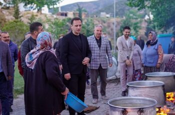 Başkan Eşki: “Tarlada ürün bırakmayacağız"