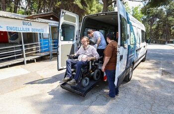 Buca Belediye Başkanı Görkem Duman engelsiz kent Buca için düğmeye bastı