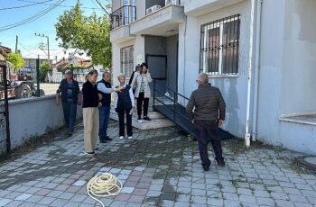 Burhaniye Belediyesi, Börezli Mahallesi'nde belirlenen ihtiyaçlar doğrultusunda çalışmalarını sürdürüyor