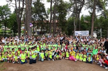 Dokuz Eylül Üniversitesi'nde (DEÜ), &apos;Çocuk Oyunları Şenliği' düzenlendi