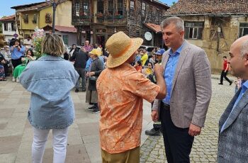 Gölcük Belediyesi, İl Kültür ve Turizm Müdürlüğü ile Kocaeli Gölcük Turizm Birliği Başkanlığı işbirliğinde Saraylı'da düzenlenen etkinlikte Türk Mutfağı Haftası kutlandı