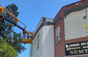 Göynük Mahallesi Semt Evi'nde onarım çalışmaları