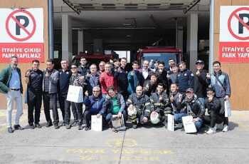 Güney Kore'nin Changwon şehrinin itfaiye teşkilatından oluşan bir heyet Nevşehir Belediyesi İtfaiye Müdürlüğü'nü ziyaret ederek incelemelerde bulundu