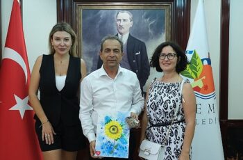 Kemer Belediyesi'nden “Savaşsız Çocukluk Projesine" destek