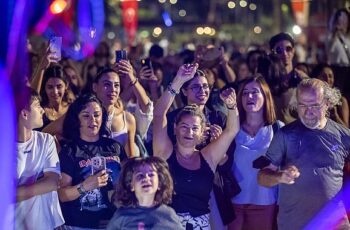 Konak'ta 19 Mayıs'a coşkulu kutlama