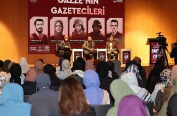 Konya Büyükşehir Çatısı Altındaki Kudüs Çalışma Grubu “Gazze'nin Gazetecileri" Konferansı Düzenledi