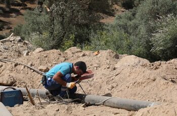 Aydın Su ve Kanalizasyon İdaresi Genel Müdürlüğü (ASKİ), Aydın’ın dört bir yanında çalışmalarına hız kesmeden devam ediyor