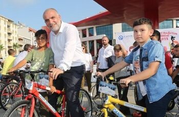 Efsane Projede Başvurular Başladı: 30 Gün Camiye Giden Hediyeyi Alıyor