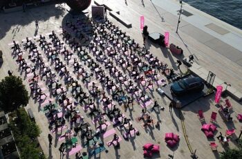 Galataport İstanbul'da Rıhtımda Yoga Serisi Başladı