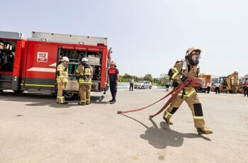 İzmir İtfaiyesi’nden yangın tatbikatı