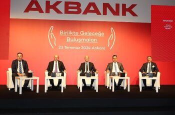 Akbank, İş Dünyasının Liderleriyle Birlikte Geleceği Şekillendirmeye Devam Ediyor