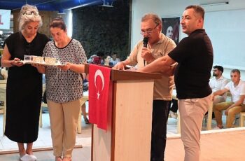 Alevi Kültür Derneği’nden aşure ikramı