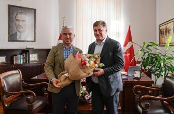 Başkan Tugay: Amacımız günü kurtarmak değil