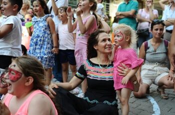 Başkan Ünsal ‘Sokak Senin’ coşkusuna ortak oldu