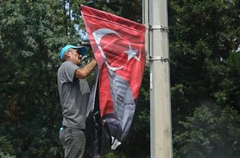 Vatana Can Verenler’i minnetle anıyoruz