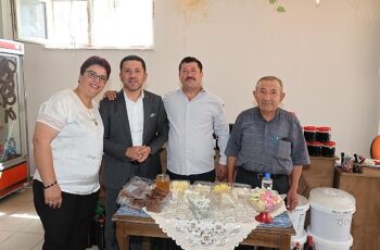 Nevşehir Belediye Başkanı Rasim Arı, 15 Temmuz Mahallesi ve Güzelyurt Mahallesi’nde işyeri açılışlarına katıldı.