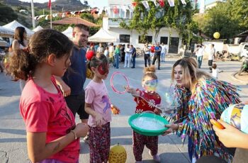 Yangın yerinde umutlar yeniden yeşeriyor