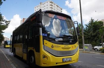 Beylikdüzü’nün yeni otobüs hatları hizmete açıldı.