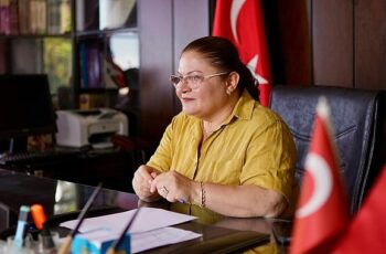 Didim Belediye Başkanı Hatice Gençay, Akyeniköy Mahallesi’nde vatandaşlarla bir araya geldi.