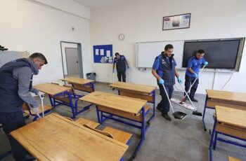 İstanbul Büyükşehir Belediyesi (İBB), öğrencilerin temiz ve sağlıklı bir ortamda eğitim görmelerine destek sağlamak amacıyla “İBB Temiz Okul Projesini başlattı