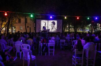 Yeşilçam Festivali’nde yıldızlar altında sinema keyfi