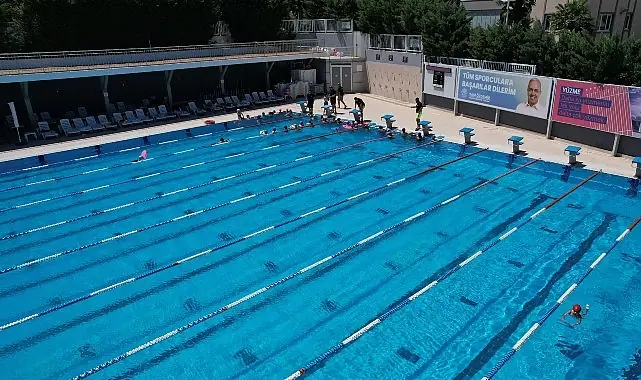 “Temiz Havuz” sertifikalı Konak Açık Yüzme Havuzu’nda sezon başladı